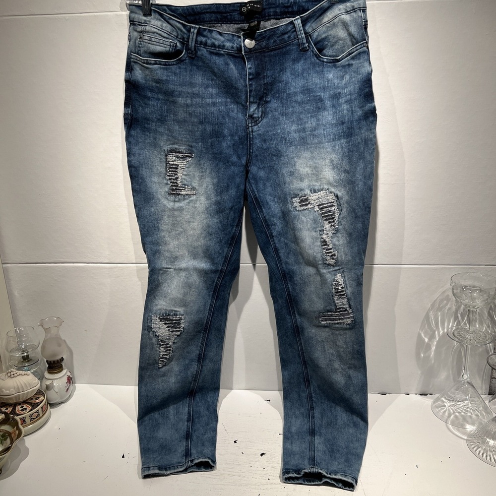 Fashion to Figure Distressed Blue Wash Denim‎ Jeans Size 16